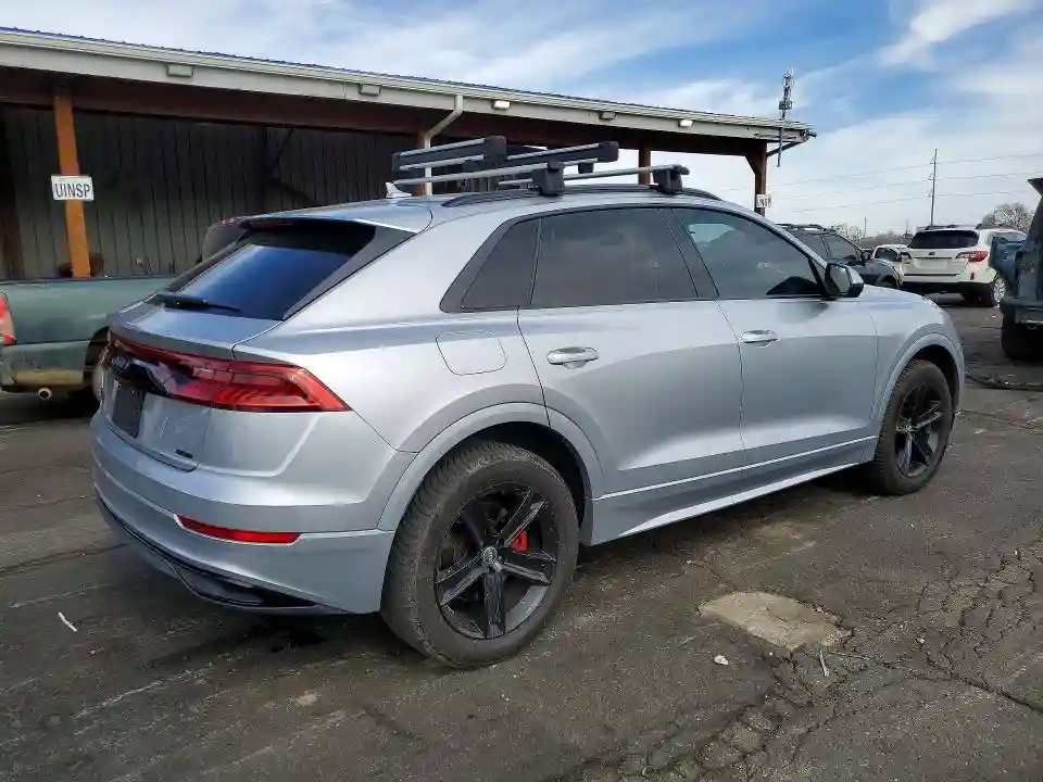 WA1AVAF11KD017312 2019 AUDI Q8-2