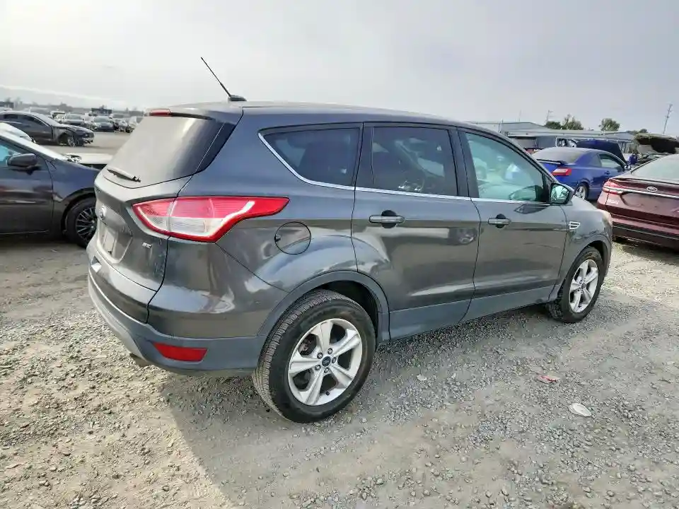 1FMCU0G70GUB73116 2016 FORD ESCAPE-2