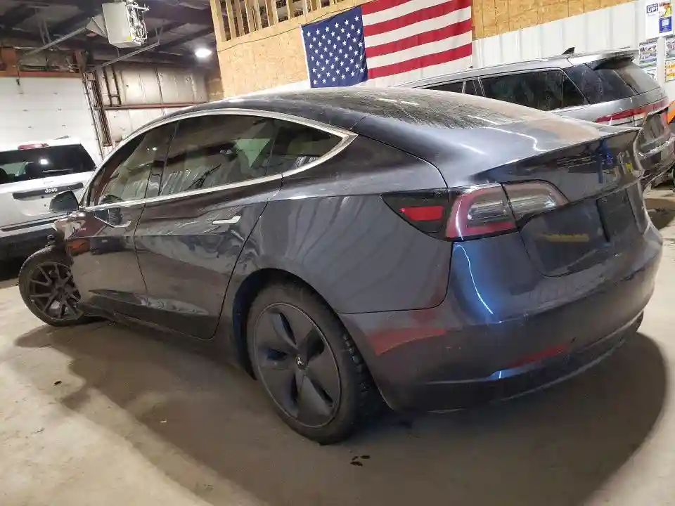 5YJ3E1EB2KF495692 2019 TESLA MODEL 3-1