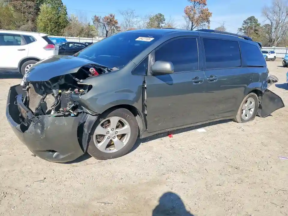 5TDKK3DC1CS224582 2012 TOYOTA SIENNA-0