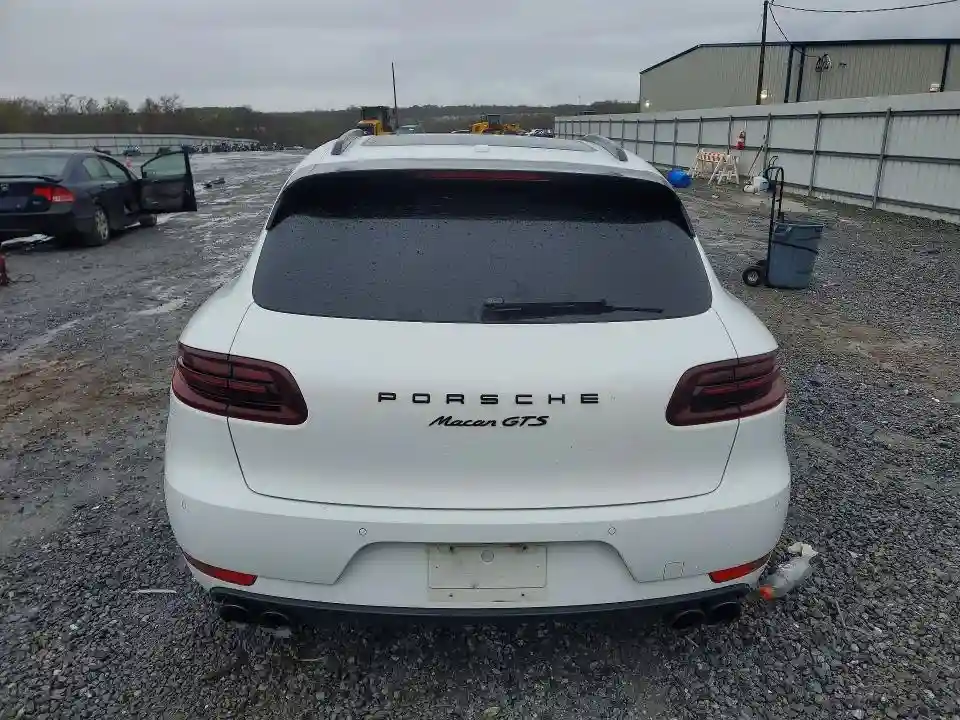 WP1AG2A57HLB51688 2017 PORSCHE MACAN-5