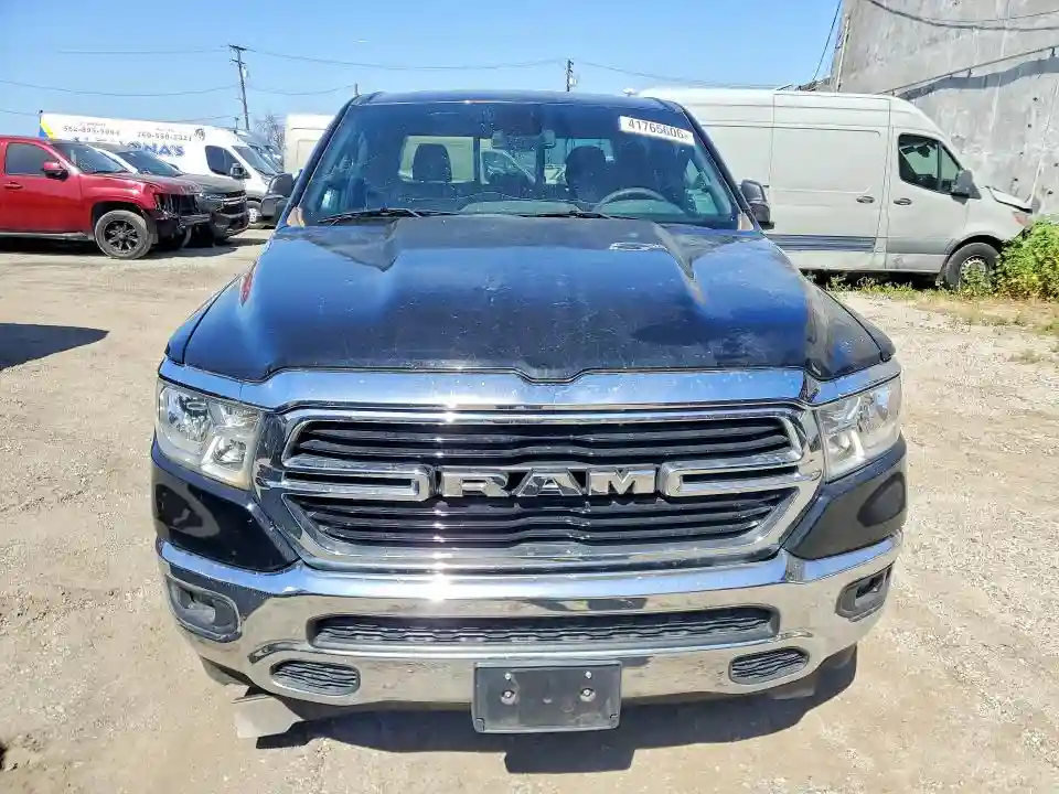1C6SRFFT9KN708215 2019 RAM 1500-4