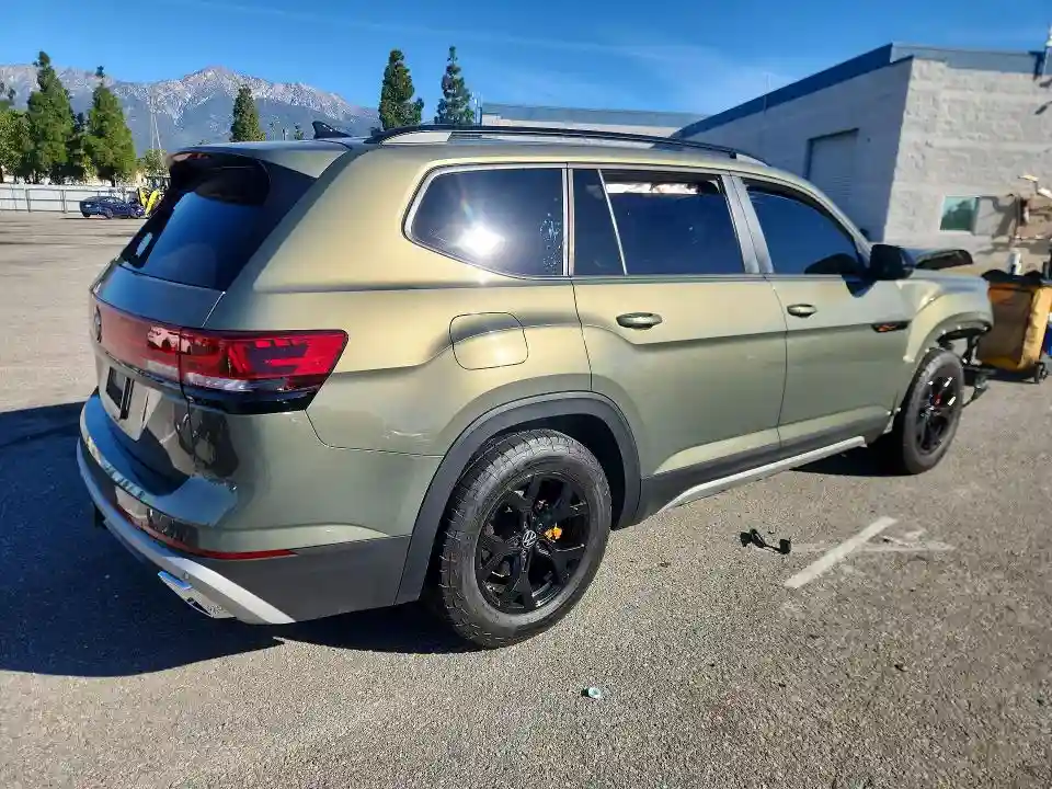 1V2CR2CA6RC550266 2024 VOLKSWAGEN ATLAS PEAK-2