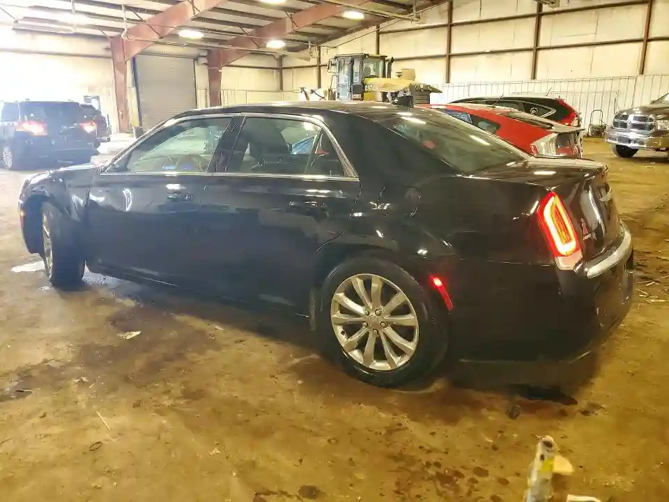 2C3CCARG7HH571491 2017 CHRYSLER 300-1