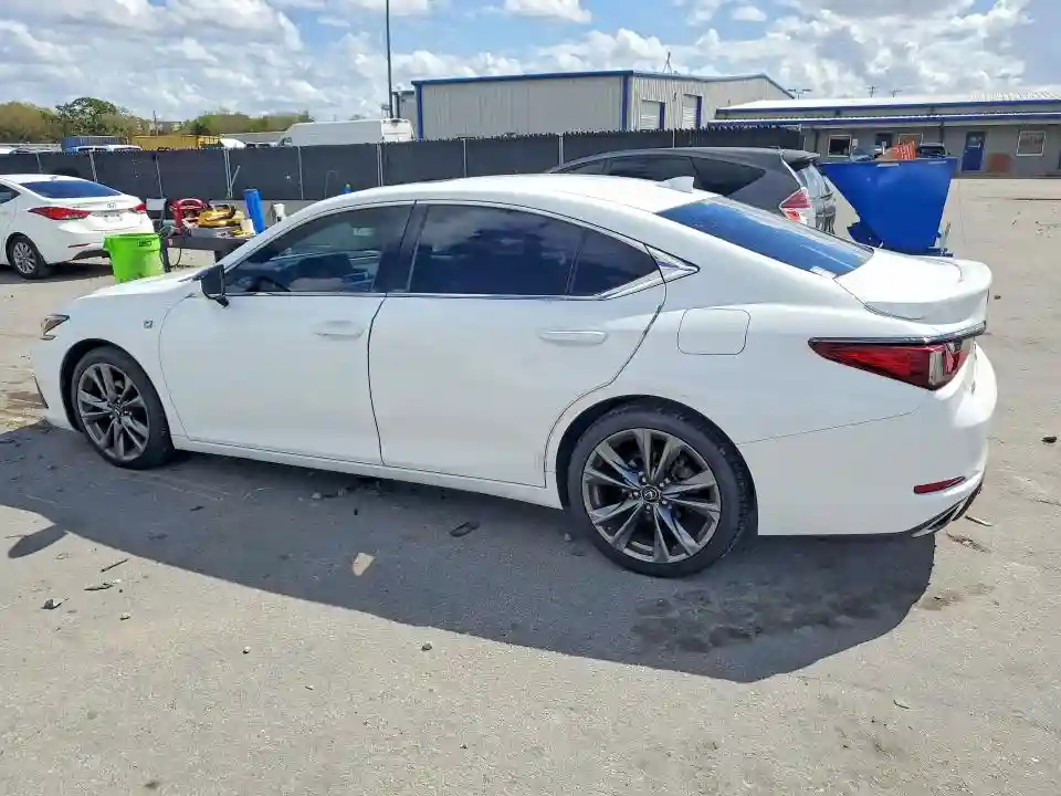 58ABZ1B10KU026821 2019 LEXUS ES350-1