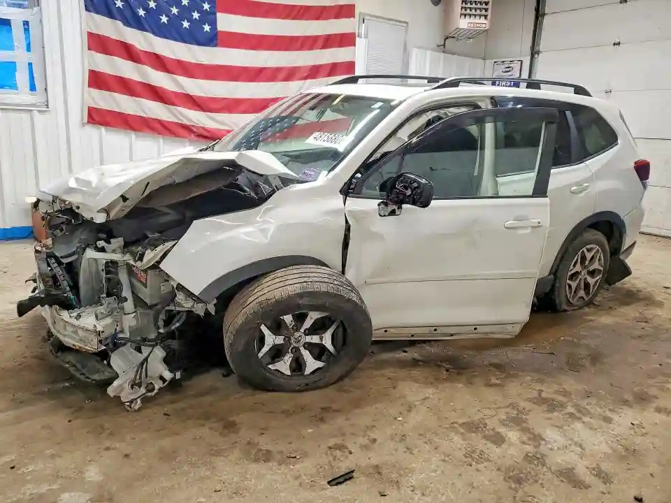 JF2SKAGC1KH474697 2019 SUBARU FORESTER-0