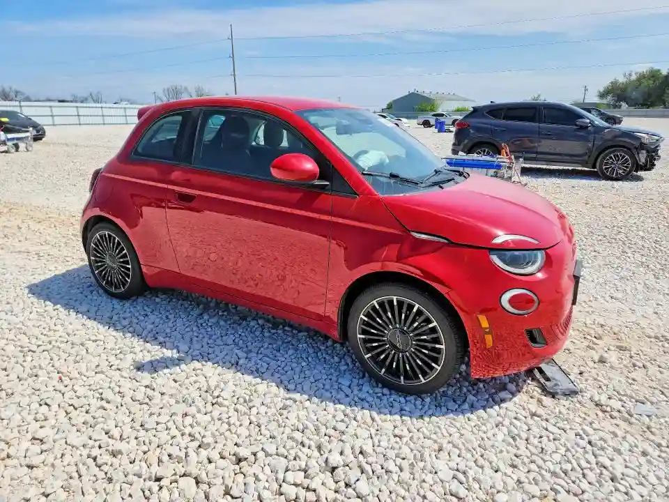 ZFAFFAA48RX209773 2024 FIAT 500-3
