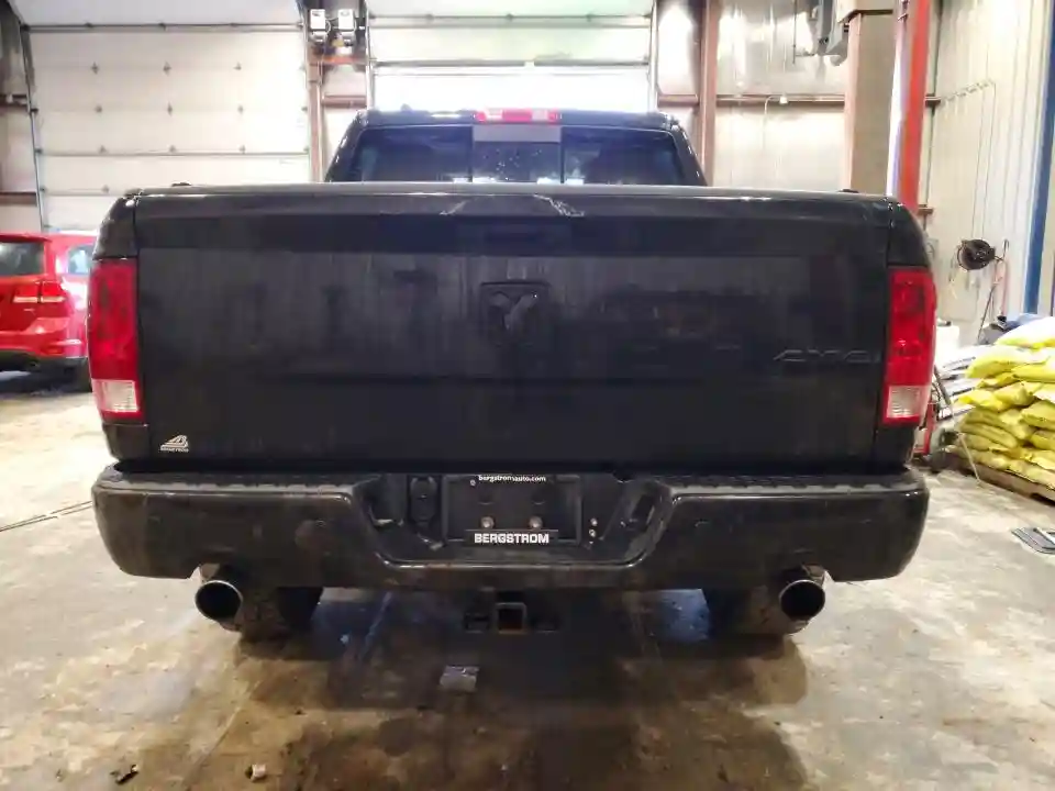 1C6RR7LMXJS354528 2018 RAM 1500-5