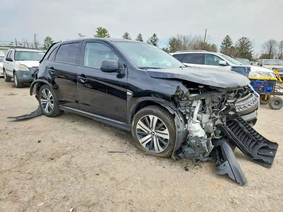 JA4ARUAU3PU013941 2023 MITSUBISHI OUTLANDER-3
