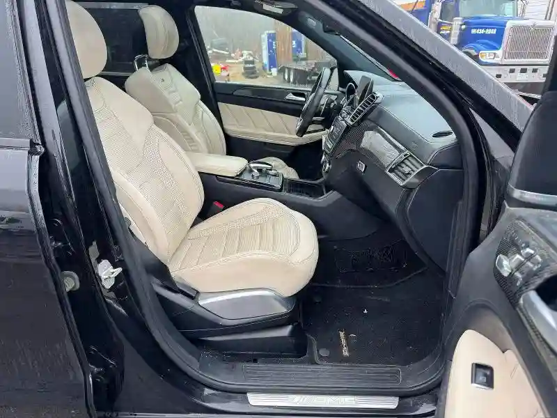 4JGDF7FE7HA897346 2017 MERCEDES-BENZ GLS-CLASS-4