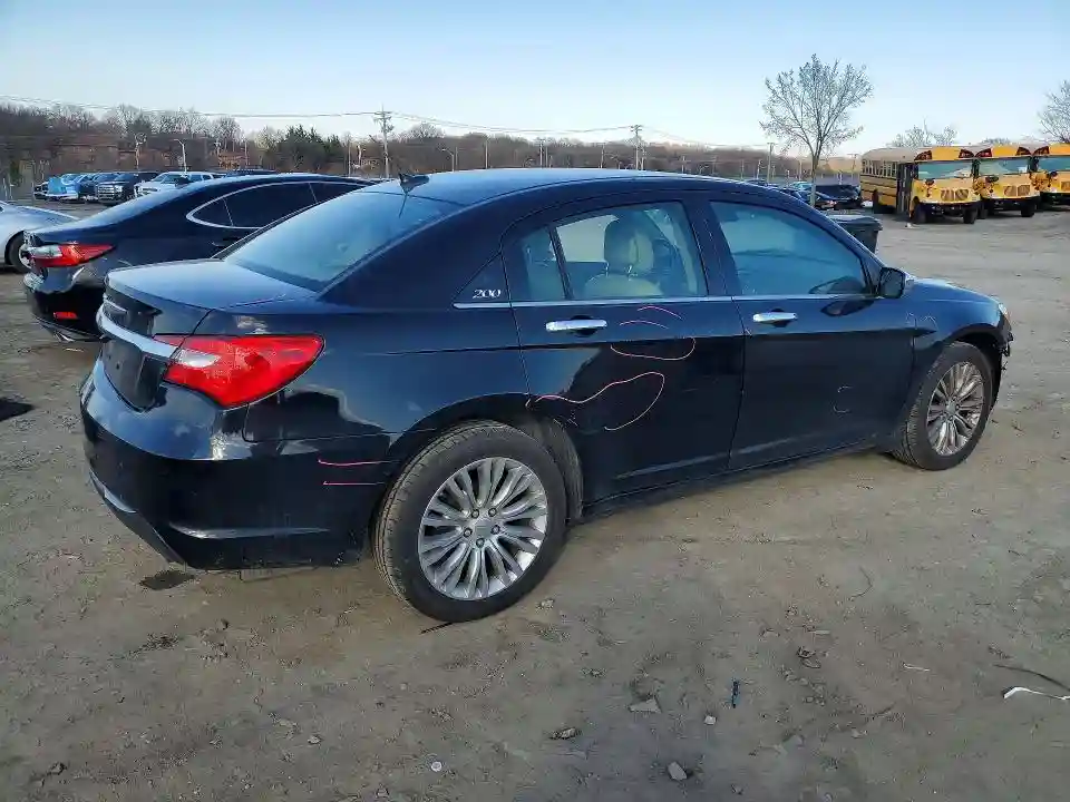 1C3CCBCB1CN177116 2012 CHRYSLER 200-2