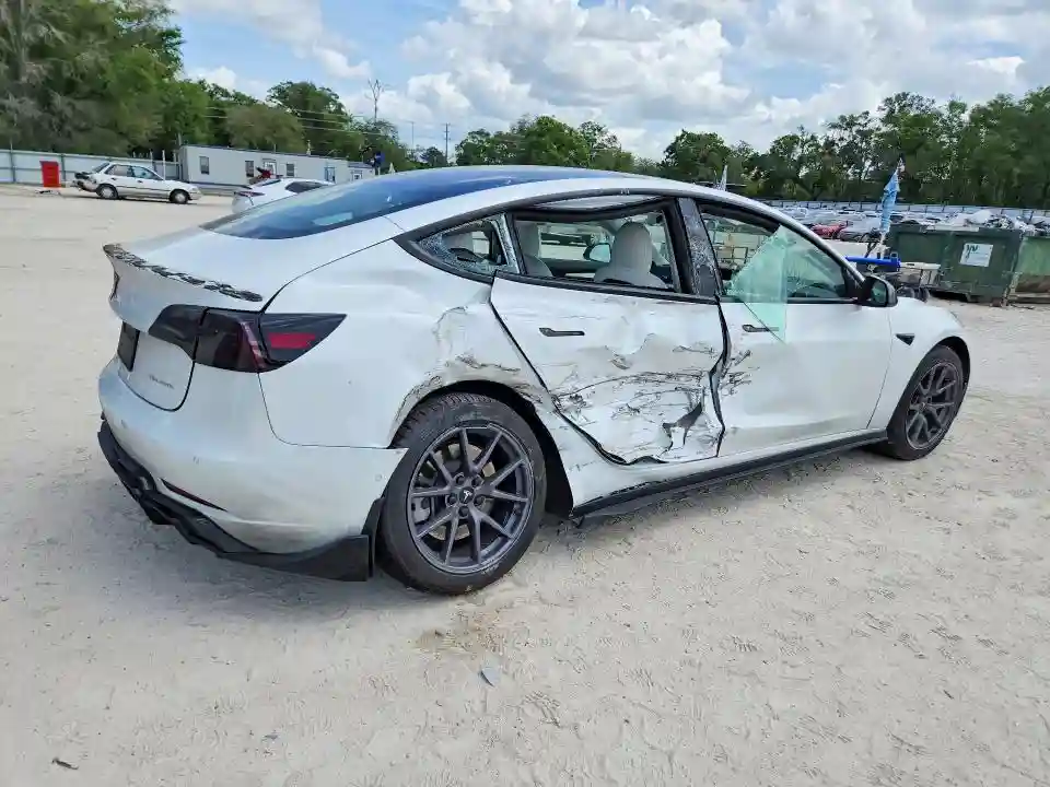 5YJ3E1EB9NF231244 2022 TESLA MODEL 3-2