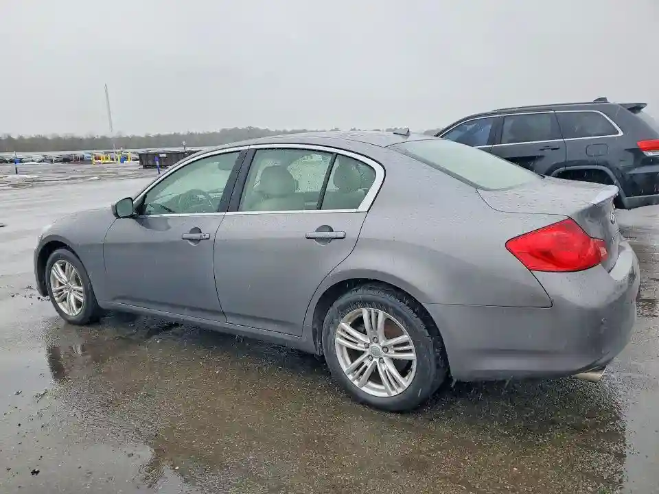 JN1CV6AR1CM977744 2012 INFINITI G37-1