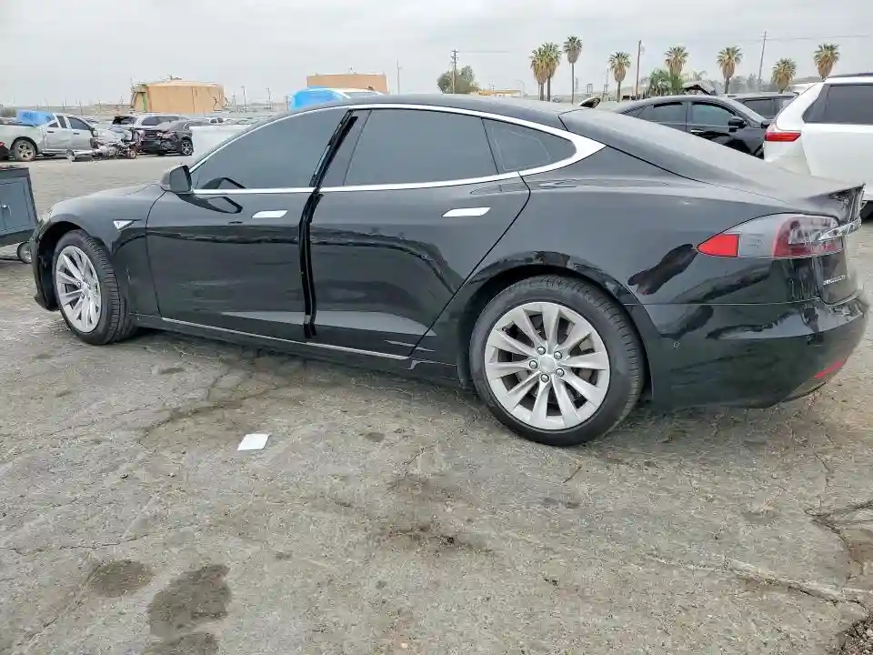 5YJSA1E16GF157962 2016 TESLA MODEL S-1