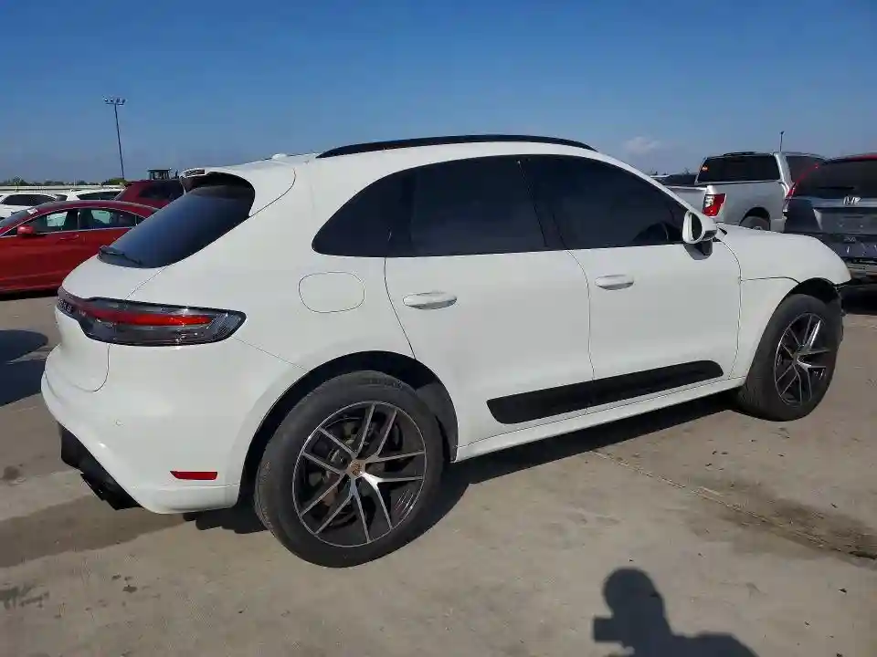 WP1AA2A53RLB10316 2024 PORSCHE MACAN-2