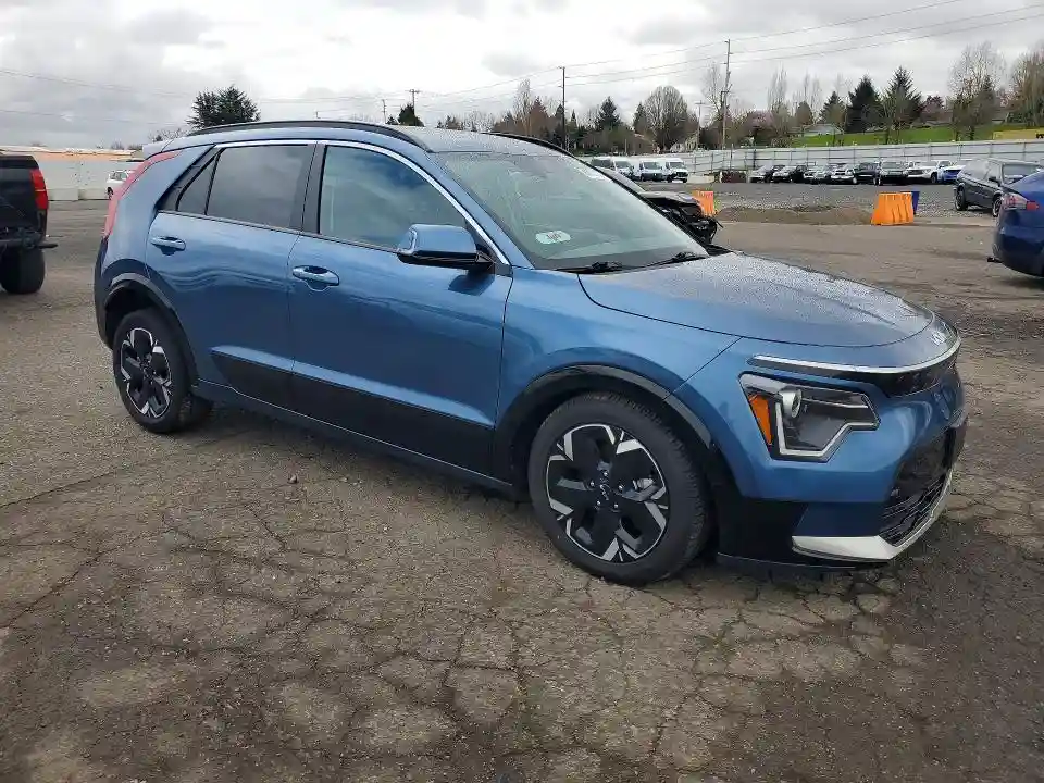 KNDCR3L17R5125635 2024 KIA NIRO EV WI-3