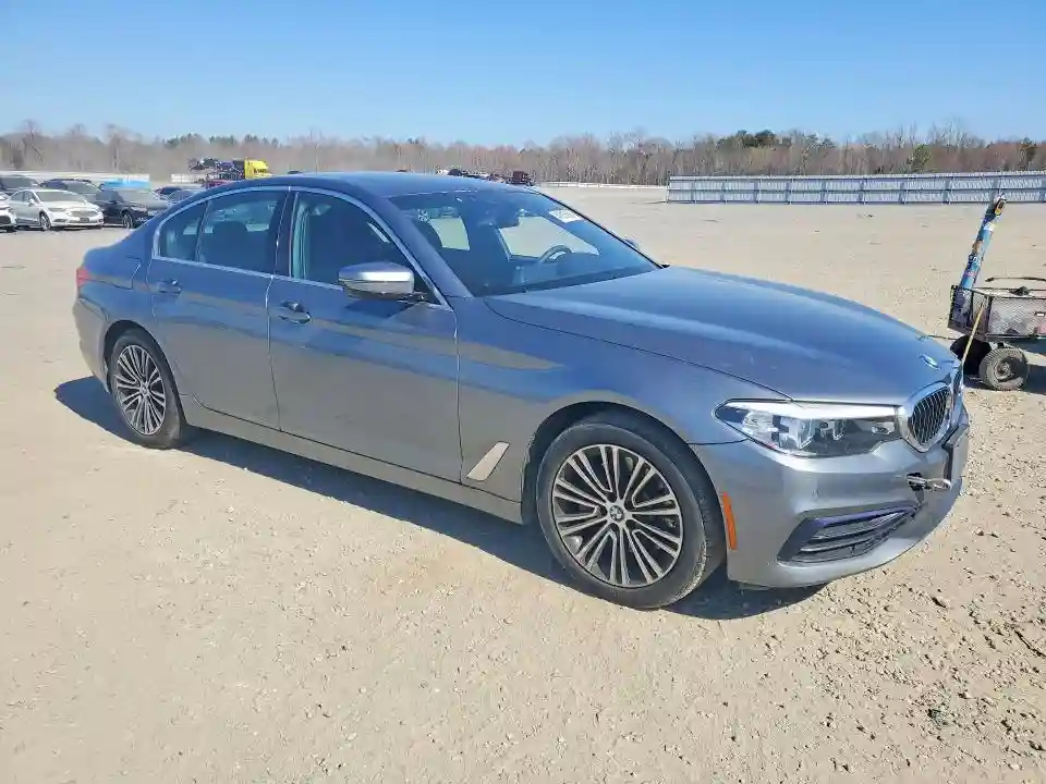 WBAJA7C56KWW06725 2019 BMW 5 SERIES-3