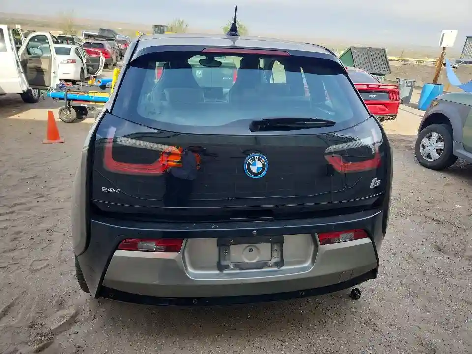 WBY1Z6C30HV949841 2017 BMW I SERIES-5