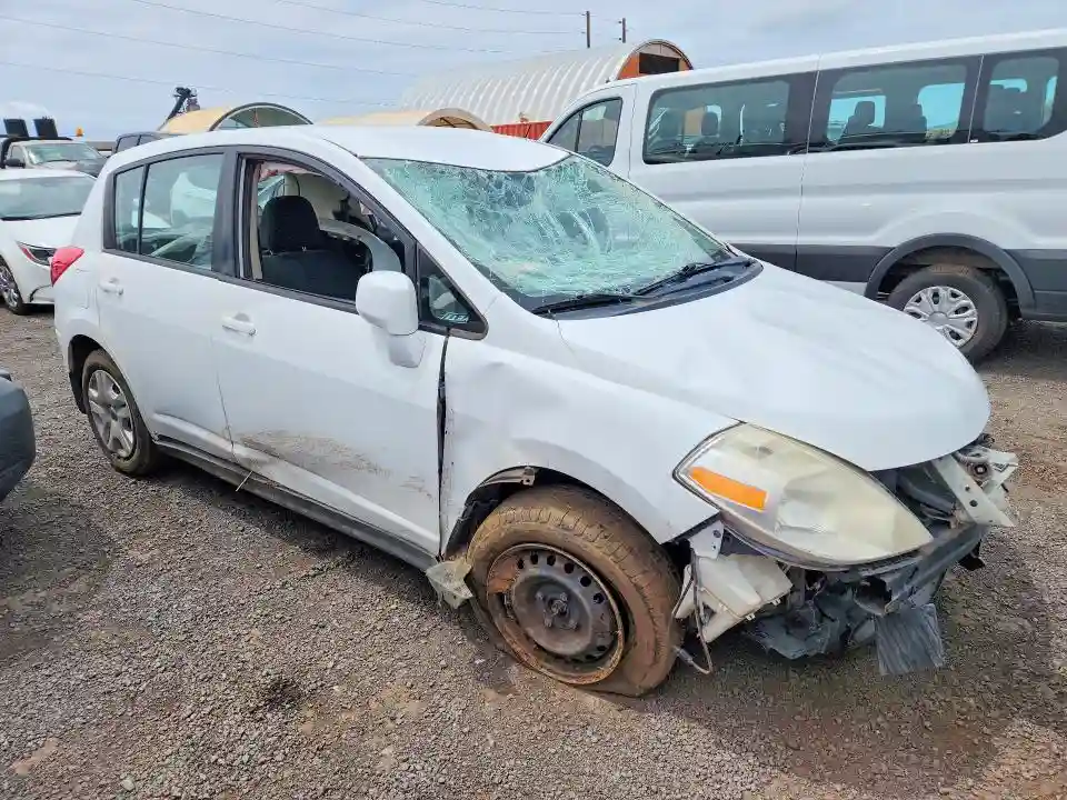 3N1BC1CP2BL499536 2011 NISSAN VERSA-3