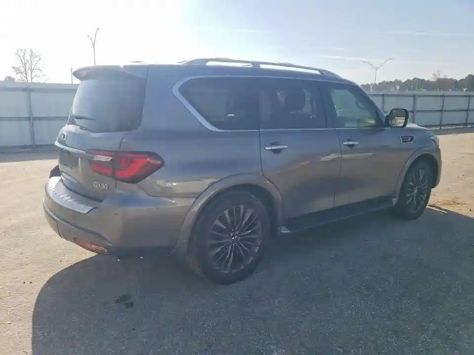 JN8AZ2AF5M9720912 2021 INFINITI QX80-2