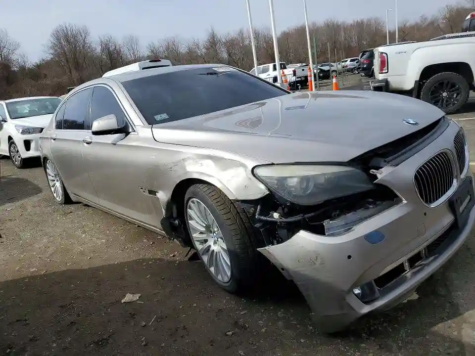 WBAKC8C5XAC430220 2010 BMW 7 SERIES-3