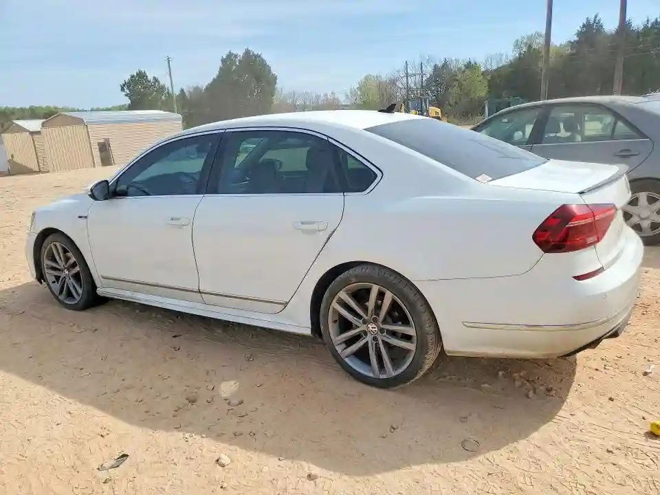 1VWMA7A36KC002575 2019 VOLKSWAGEN PASSAT-1