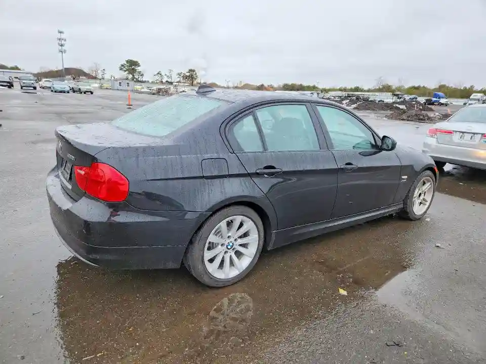 WBAPK5C59BA656351 2011 BMW 3 SERIES-2
