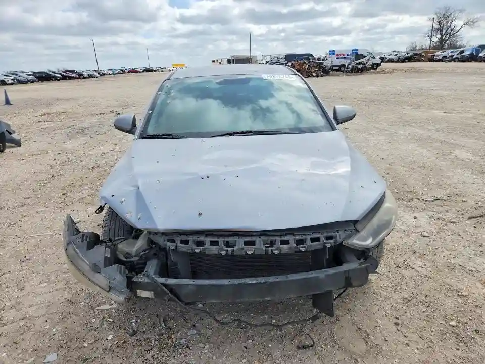 5NPD84LF0HH206791 2017 HYUNDAI ELANTRA SE-4