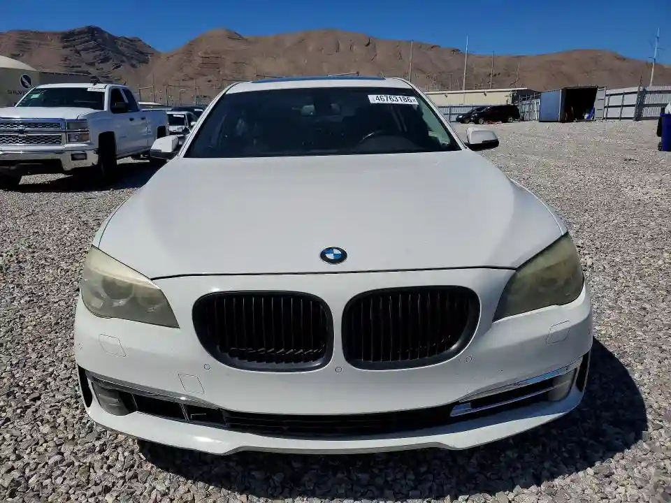 WBAYE8C54DDE22197 2013 BMW 7 SERIES-4