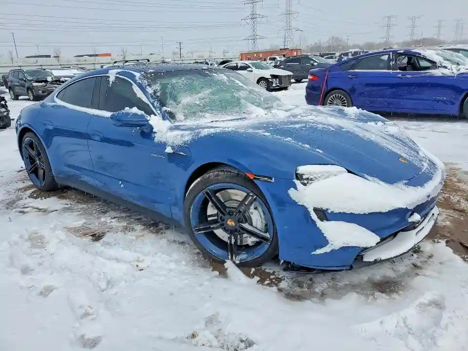 WP0AB2Y19MSA44258 2021 PORSCHE TAYCAN-3