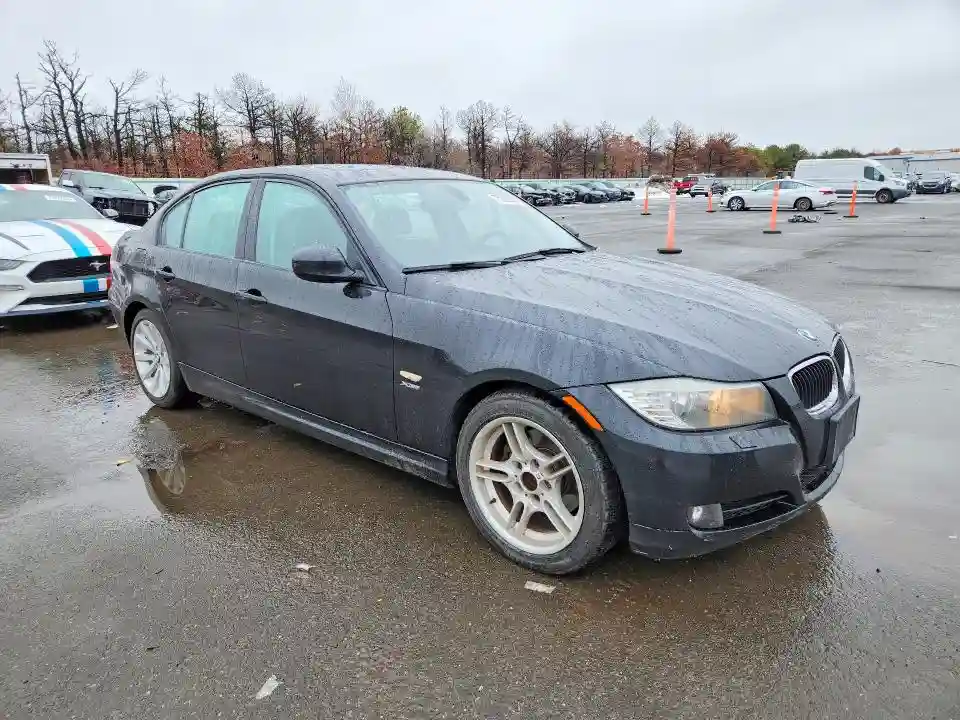 WBAPK5C59BA656351 2011 BMW 3 SERIES-3