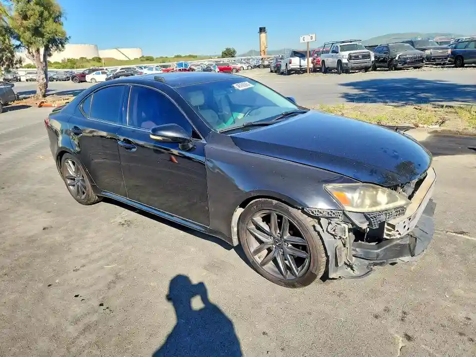 JTHCF5C27C5059185 2012 LEXUS IS-3