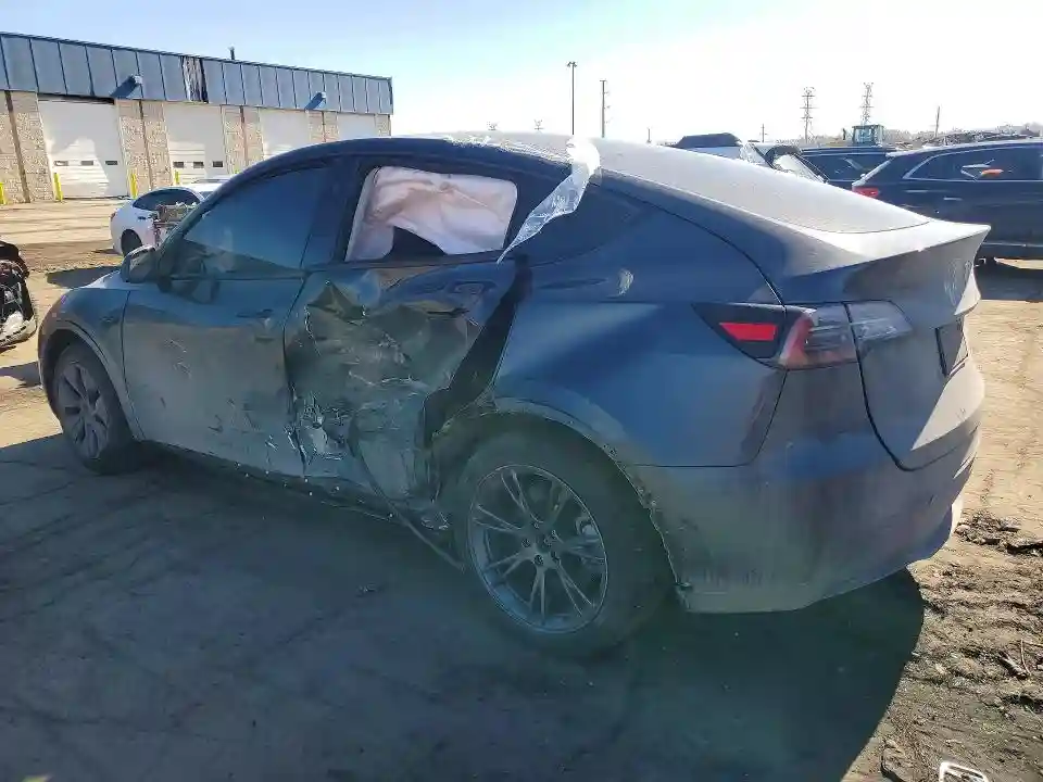 7SAYGDEE9SF300007 2025 TESLA MODEL Y-1