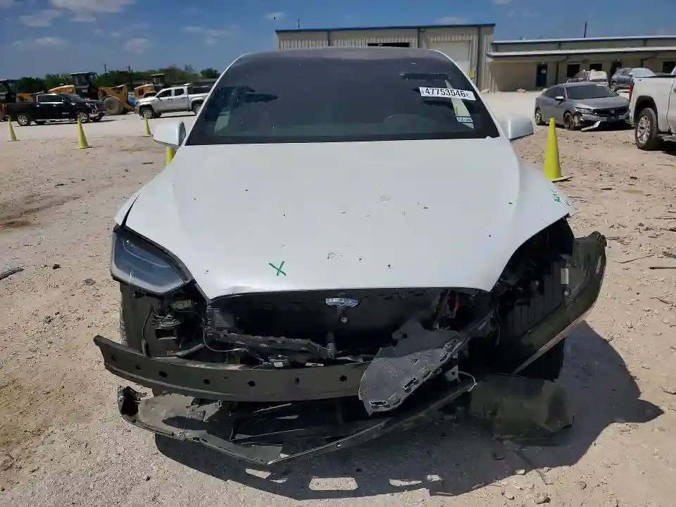 5YJXCAE2XJF113396 2018 TESLA MODEL X-4