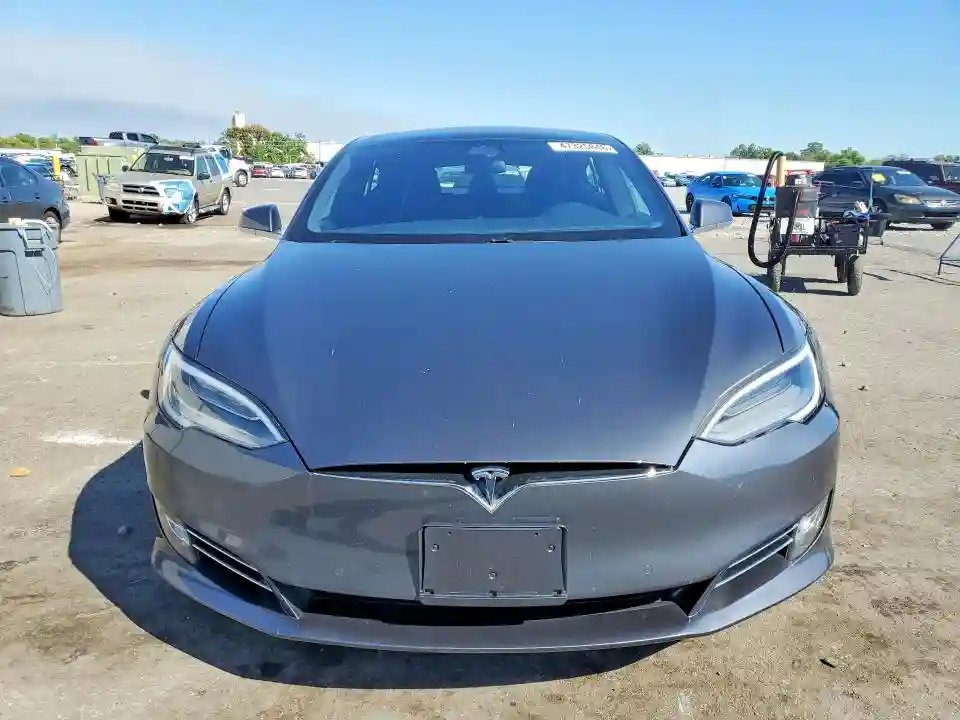 5YJSA1E24LF379029 2020 TESLA MODEL S-4