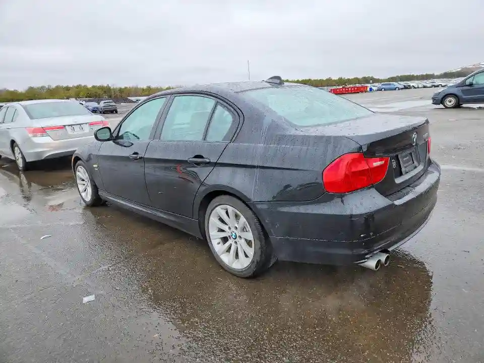 WBAPK5C59BA656351 2011 BMW 3 SERIES-1