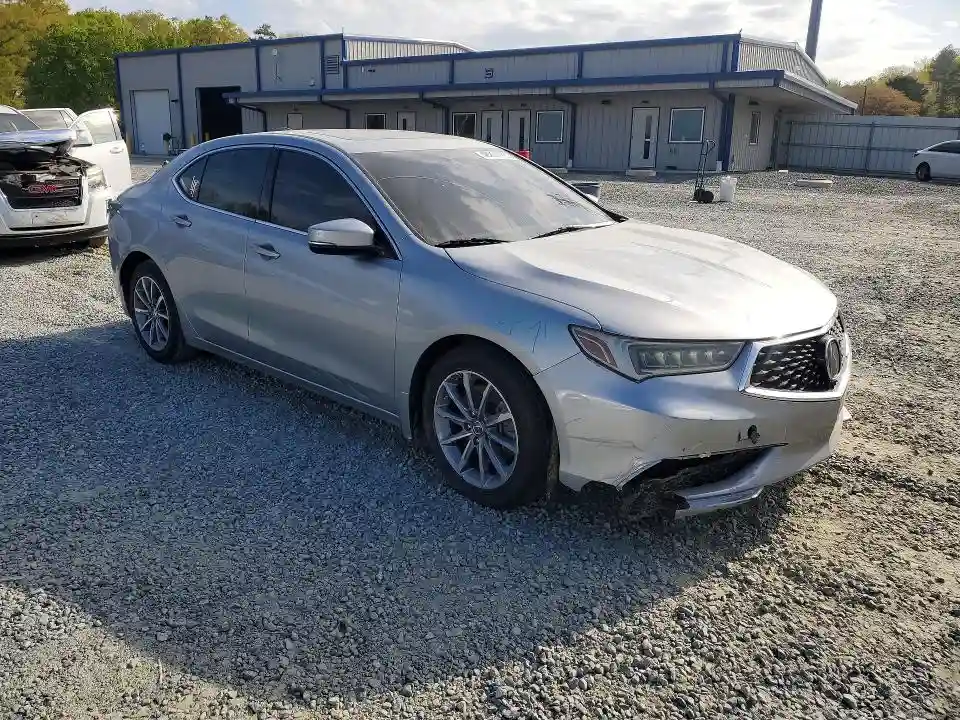 19UUB1F50JA006561 2018 ACURA TLX-3