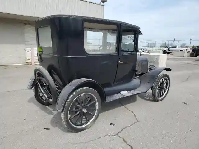 8502555 1923 FORD MODEL-T-2