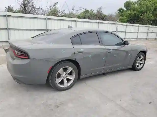2C3CDXHG6JH135576 2018 DODGE CHARGER-2