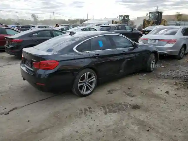 WBA4J3C59JBG95866 2018 BMW 4 SERIES-2