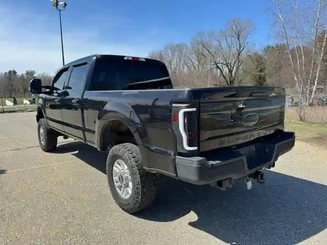 1FT7W2B62KED75193 2019 FORD F250-2