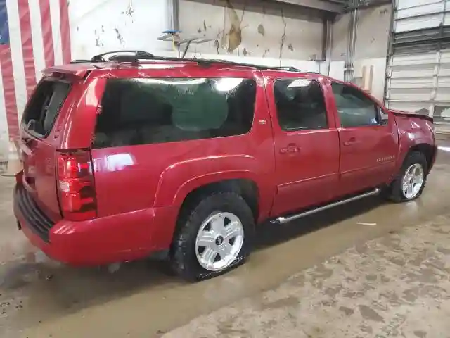 1GNSKJE74ER221996 2014 CHEVROLET SUBURBAN-2