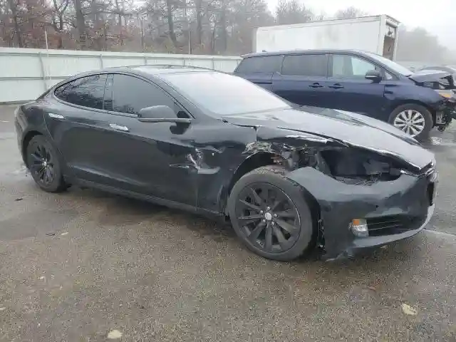 5YJSA1E28JF261692 2018 TESLA MODEL S-3