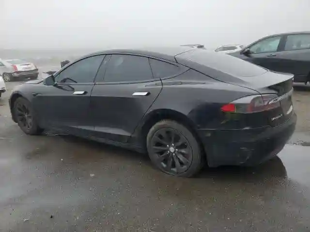 5YJSA1E28JF261692 2018 TESLA MODEL S-1