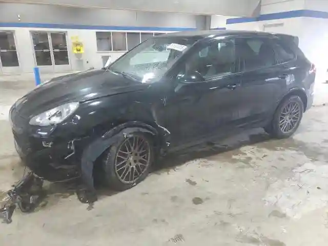 WP1AA2A27HKA86824 2017 PORSCHE CAYENNE-0