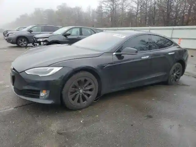 5YJSA1E28JF261692 2018 TESLA MODEL S-0