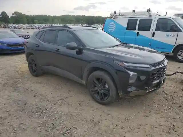 KL77LKEP3SC049036 2025 CHEVROLET TRAX ACTIV-3