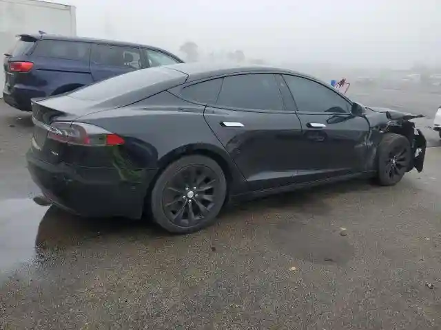 5YJSA1E28JF261692 2018 TESLA MODEL S-2