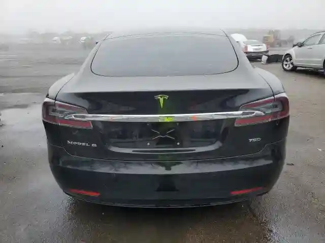 5YJSA1E28JF261692 2018 TESLA MODEL S-5