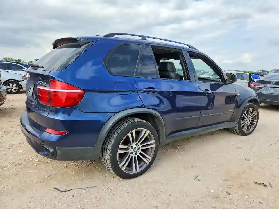 5UXZV8C5XBLL67955 2011 BMW X5-2